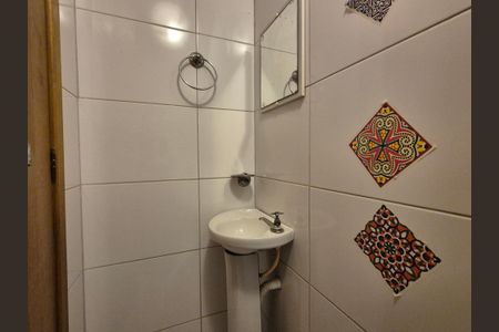 Casa de condomínio para alugar com 182m², 4 quartos e 3 vagas Casa de condomínio para alugar com 182m², 4 quartos e 3 vagasLavabo