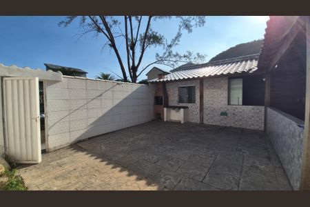 Casa de condomínio para alugar com 182m², 4 quartos e 3 vagas