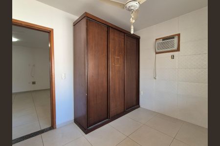 Casa de condomínio para alugar com 182m², 4 quartos e 3 vagas Casa de condomínio para alugar com 182m², 4 quartos e 3 vagasQuarto