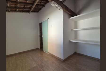 Casa de condomínio para alugar com 182m², 4 quartos e 3 vagas Casa de condomínio para alugar com 182m², 4 quartos e 3 vagasQuarto de Serviço