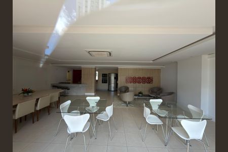 Apartamento para alugar com 58m², 2 quartos e 1 vagaÁrea comum