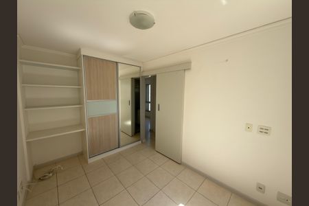 Apartamento para alugar com 58m², 2 quartos e 1 vagaQuarto 01 