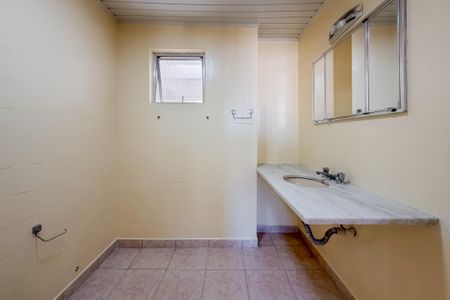 Apartamento à venda com 140m², 3 quartos e 2 vagas Apartamento à venda com 140m², 3 quartos e 2 vagasBanheiro Social