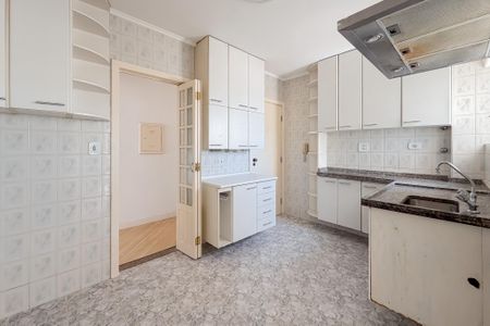 Apartamento à venda com 140m², 3 quartos e 2 vagas Apartamento à venda com 140m², 3 quartos e 2 vagasCozinha