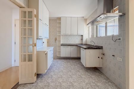 Apartamento à venda com 140m², 3 quartos e 2 vagas Apartamento à venda com 140m², 3 quartos e 2 vagasCozinha