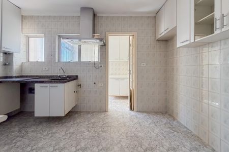 Apartamento à venda com 140m², 3 quartos e 2 vagas Apartamento à venda com 140m², 3 quartos e 2 vagasCozinha