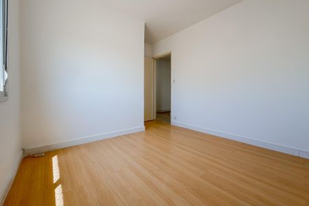 Apartamento à venda com 140m², 3 quartos e 2 vagas Apartamento à venda com 140m², 3 quartos e 2 vagasQuarto 2