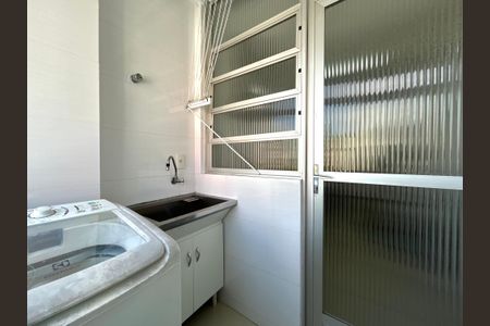 Apartamento para alugar com 70m², 2 quartos e 1 vagaÁrea de Serviço