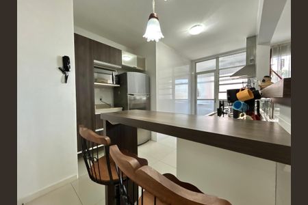 Apartamento para alugar com 70m², 2 quartos e 1 vagaCozinha 