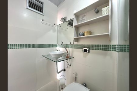 Apartamento para alugar com 70m², 2 quartos e 1 vagaBanheiro 