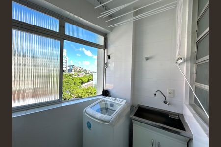 Apartamento para alugar com 70m², 2 quartos e 1 vagaÁrea de Serviço