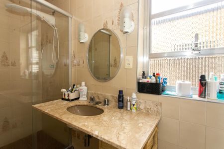 Casa à venda com 144m², 3 quartos e 3 vagasBanheiro