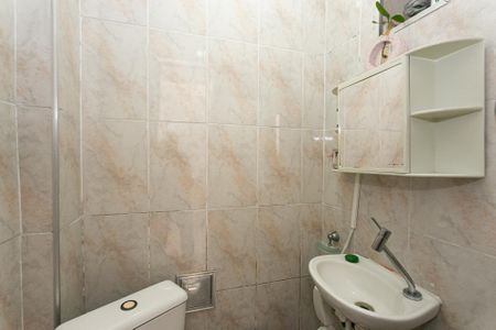 Casa à venda com 144m², 3 quartos e 3 vagasBanheiro de serviço