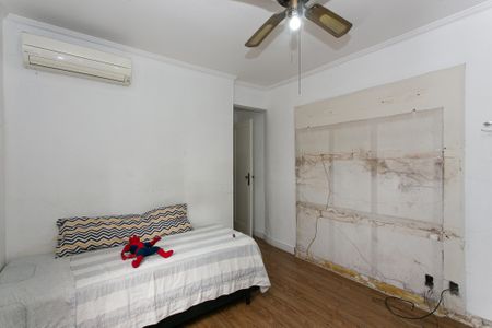 Casa à venda com 144m², 3 quartos e 3 vagasSuíte