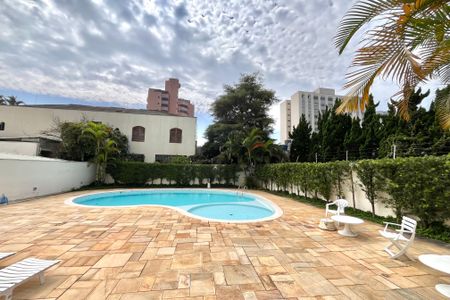 Apartamento para alugar com 109m², 2 quartos e 1 vaga Apartamento para alugar com 109m², 2 quartos e 1 vagaÁrea comum - Piscina