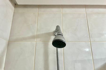 Apartamento para alugar com 109m², 2 quartos e 1 vaga Apartamento para alugar com 109m², 2 quartos e 1 vagaBanheiro da Suíte