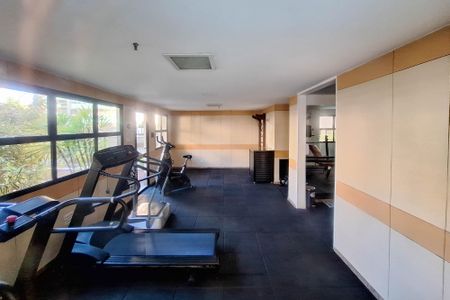 Apartamento à venda com 240m², 2 quartos e 1 vagaÁrea comum