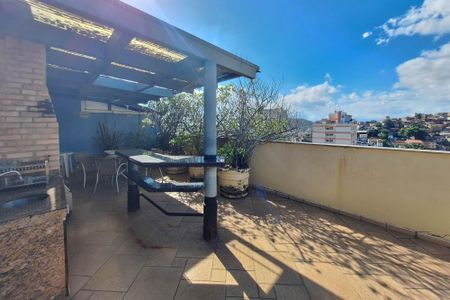 Apartamento à venda com 240m², 2 quartos e 1 vagaCobertura
