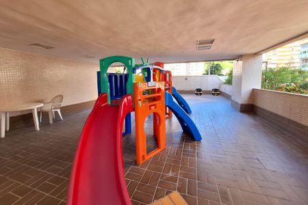 Apartamento à venda com 240m², 2 quartos e 1 vagaÁrea comum