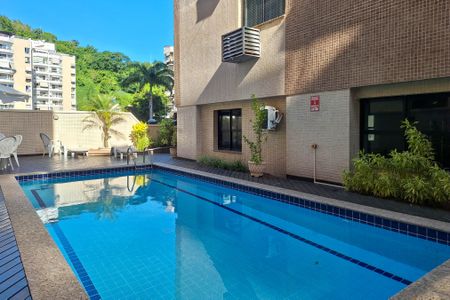 Apartamento à venda com 240m², 2 quartos e 1 vagaÁrea comum