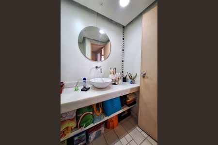 Apartamento à venda com 240m², 2 quartos e 1 vagaLavabo