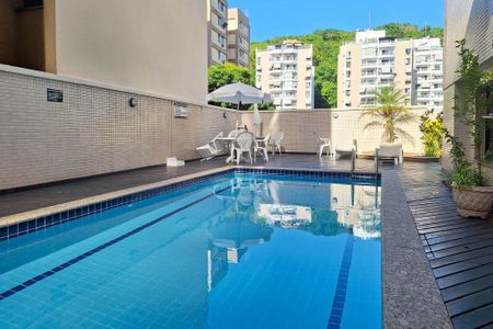 Apartamento à venda com 240m², 2 quartos e 1 vagaÁrea comum