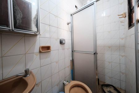 Casa à venda com 157m², 3 quartos e 3 vagasBanheiro 2
