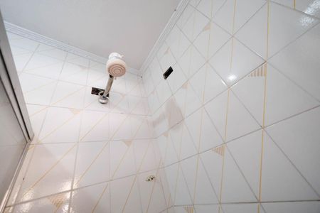 Casa à venda com 157m², 3 quartos e 3 vagasBanheiro 2