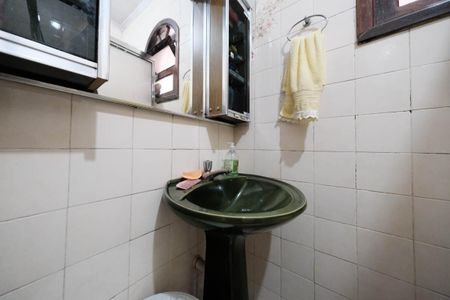 Casa à venda com 157m², 3 quartos e 3 vagasBanheiro 1