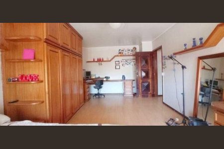 Casa para alugar com 374m², 3 quartos e 4 vagas Casa para alugar com 374m², 3 quartos e 4 vagasQuarto 3