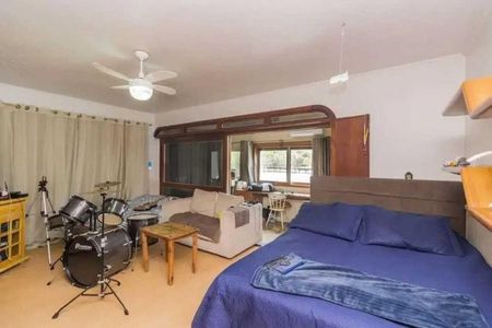 Casa para alugar com 374m², 3 quartos e 4 vagas Casa para alugar com 374m², 3 quartos e 4 vagasQuarto 2