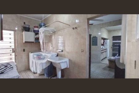 Casa para alugar com 374m², 3 quartos e 4 vagas Casa para alugar com 374m², 3 quartos e 4 vagasÁrea Comum