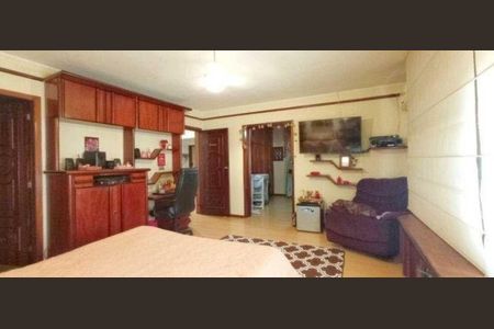 Casa para alugar com 374m², 3 quartos e 4 vagas Casa para alugar com 374m², 3 quartos e 4 vagasQuarto 1