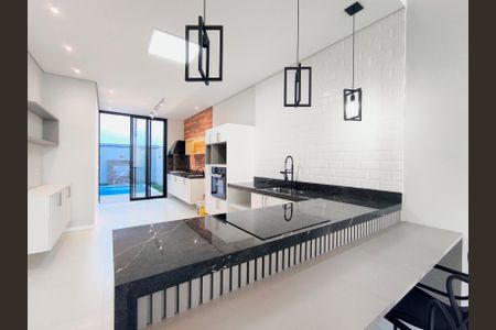 Casa de condomínio para alugar com 160m², 3 quartos e 4 vagas Casa de condomínio para alugar com 160m², 3 quartos e 4 vagasCozinha