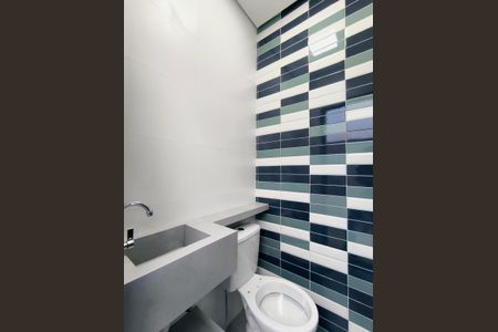 Casa de condomínio para alugar com 160m², 3 quartos e 4 vagas Casa de condomínio para alugar com 160m², 3 quartos e 4 vagasBanheiro externo