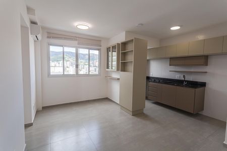 Apartamento à venda com 75m², 3 quartos e 2 vagasSala