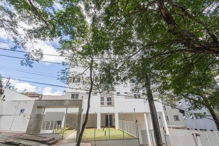Apartamento à venda com 75m², 3 quartos e 2 vagasFachada