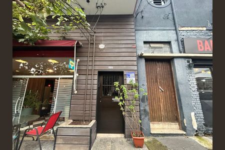 Casa para alugar com 72m², 3 quartos e sem vaga Casa para alugar com 72m², 3 quartos e sem vagaFachada