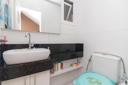 Casa à venda com 250m², 3 quartos e 2 vagasLavabo