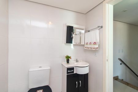 Casa à venda com 250m², 3 quartos e 2 vagasBanheiro Social