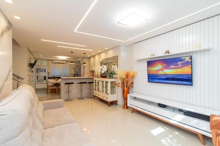 Sala de casa à venda com 3 quartos, 250m² em Hípica, Porto Alegre