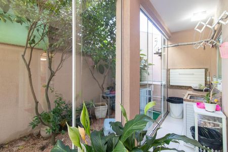 Casa à venda com 250m², 3 quartos e 2 vagasQuintal