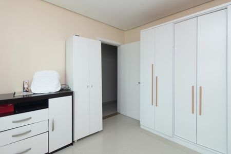 Quarto 1 de casa à venda com 3 quartos, 250m² em Hípica, Porto Alegre