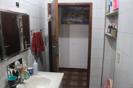 Casa à venda com 363m², 4 quartos e 2 vagasBanheiro 1