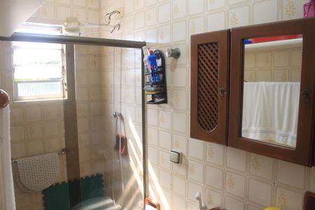 Casa à venda com 363m², 4 quartos e 2 vagasBanheiro da Suíte