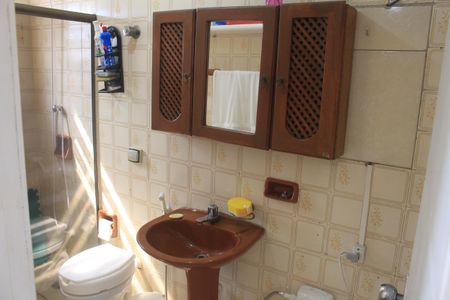 Casa à venda com 363m², 4 quartos e 2 vagasBanheiro da Suíte