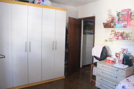 Casa à venda com 363m², 4 quartos e 2 vagasQuarto 1