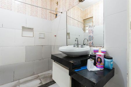 Apartamento à venda com 83m², 3 quartos e sem vagaBanheiro