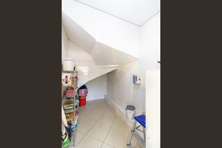 Casa à venda com 370m², 5 quartos e 8 vagasDespensa