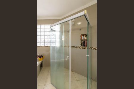 Casa à venda com 370m², 5 quartos e 8 vagasSuíte 1